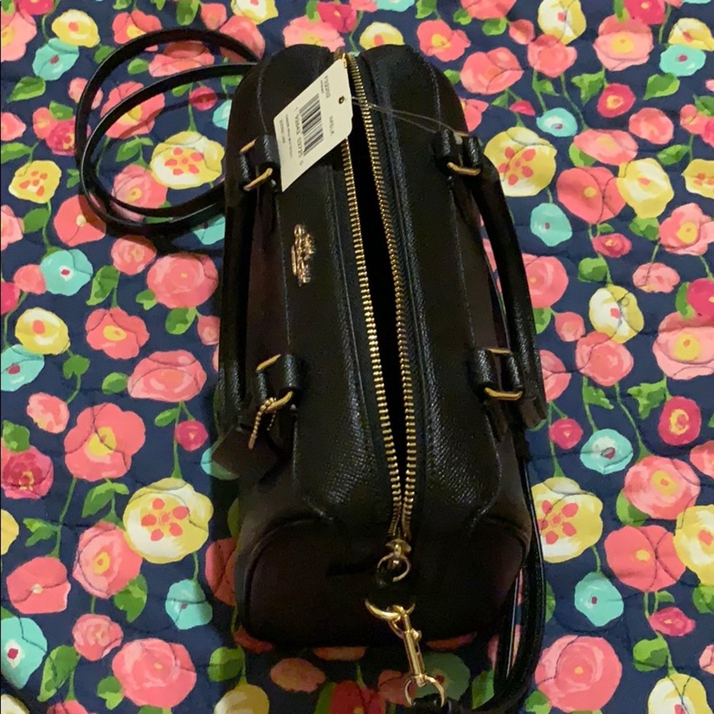 Coach crossbody - Picture 2 of 2